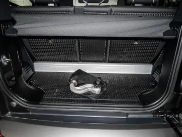 Defender 90 X-Dynamic SE D200 AHK-abnehmbar El.