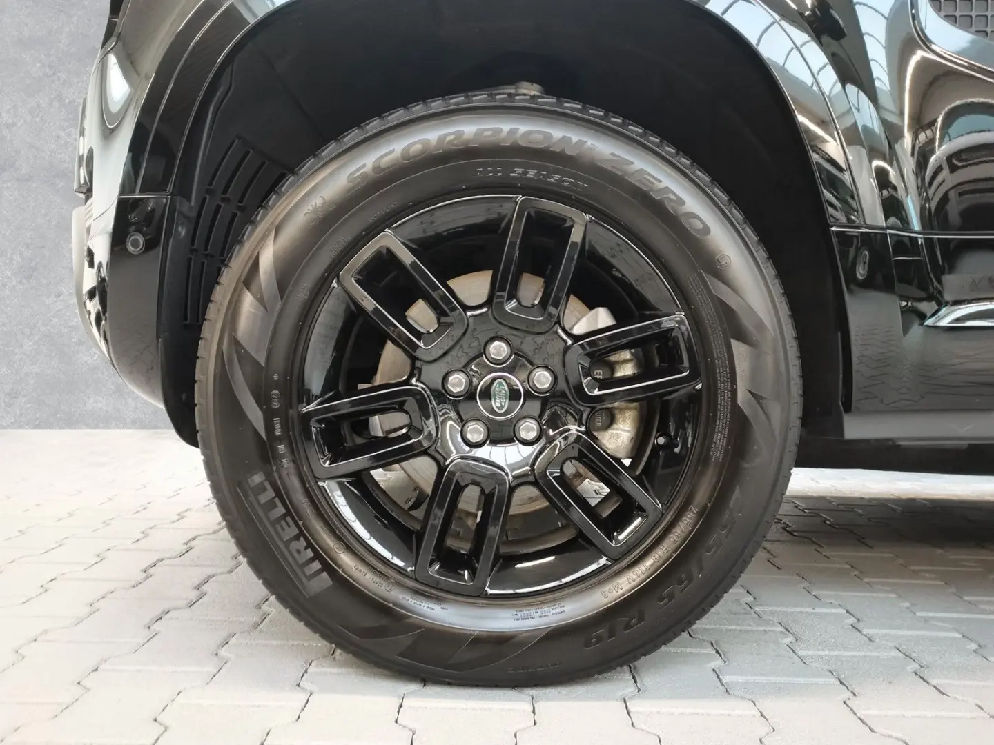 Defender 90 D250 X-Dynamic S