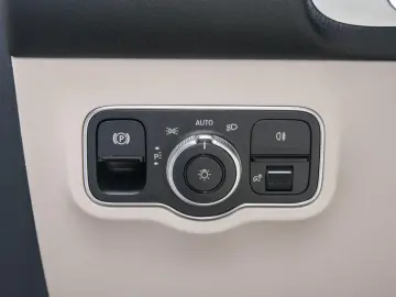 EQB 250 Progressive LED Night Kamera Shz Ambi 18