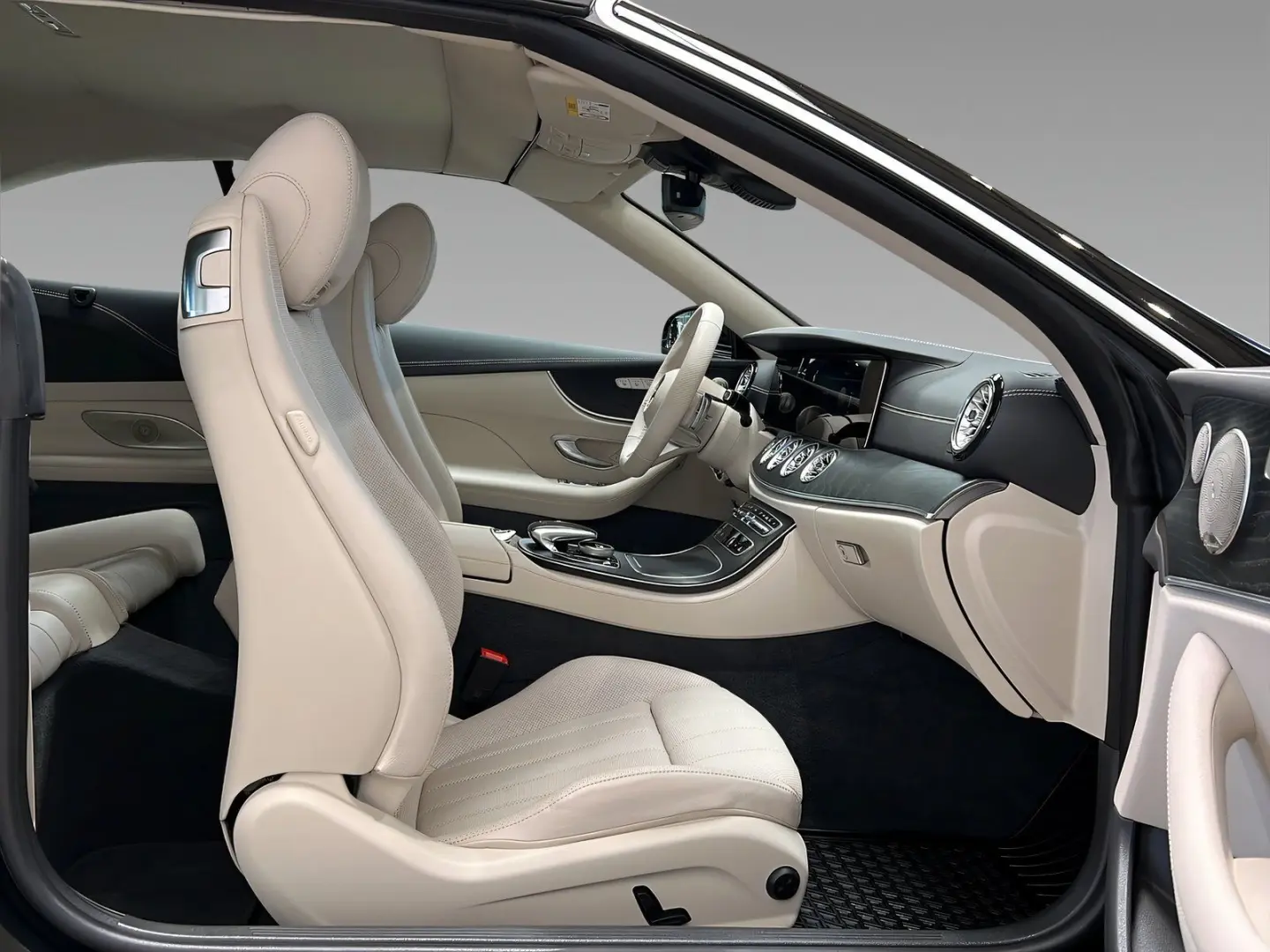 E 200 Cabrio AMG LED DISTR Kamera Ambiente Burme