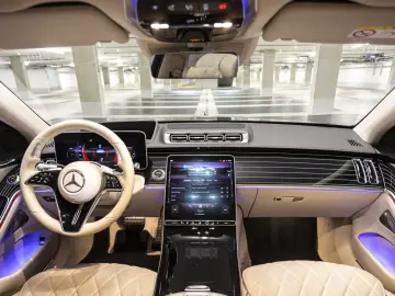 S 580 4M L DriveP First Chauff Execut Pano 3xTV