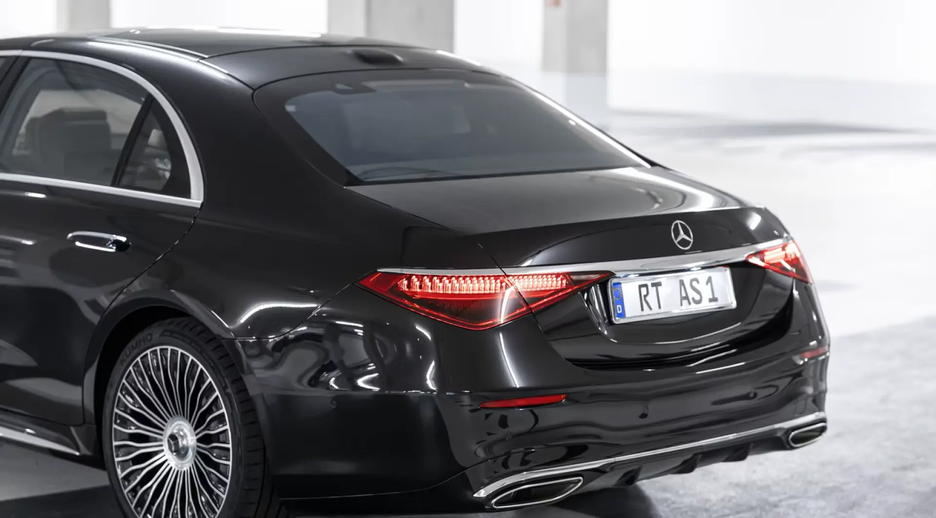 S 580 4M L DriveP First Chauff Execut Pano 3xTV