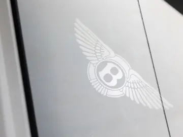 Bentayga V8 von BENTLEY MANNHEIM