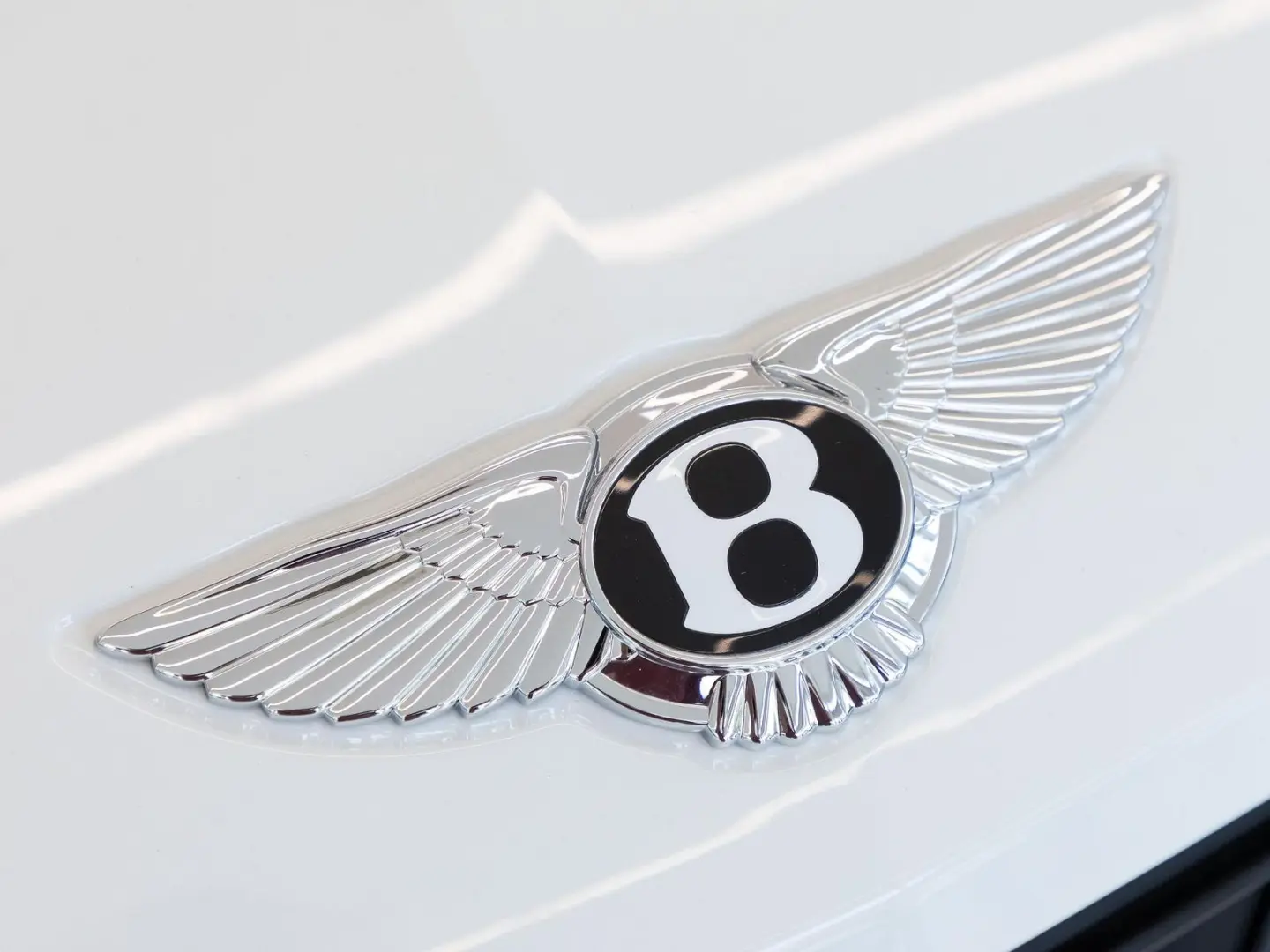 Bentayga V8 von BENTLEY MANNHEIM