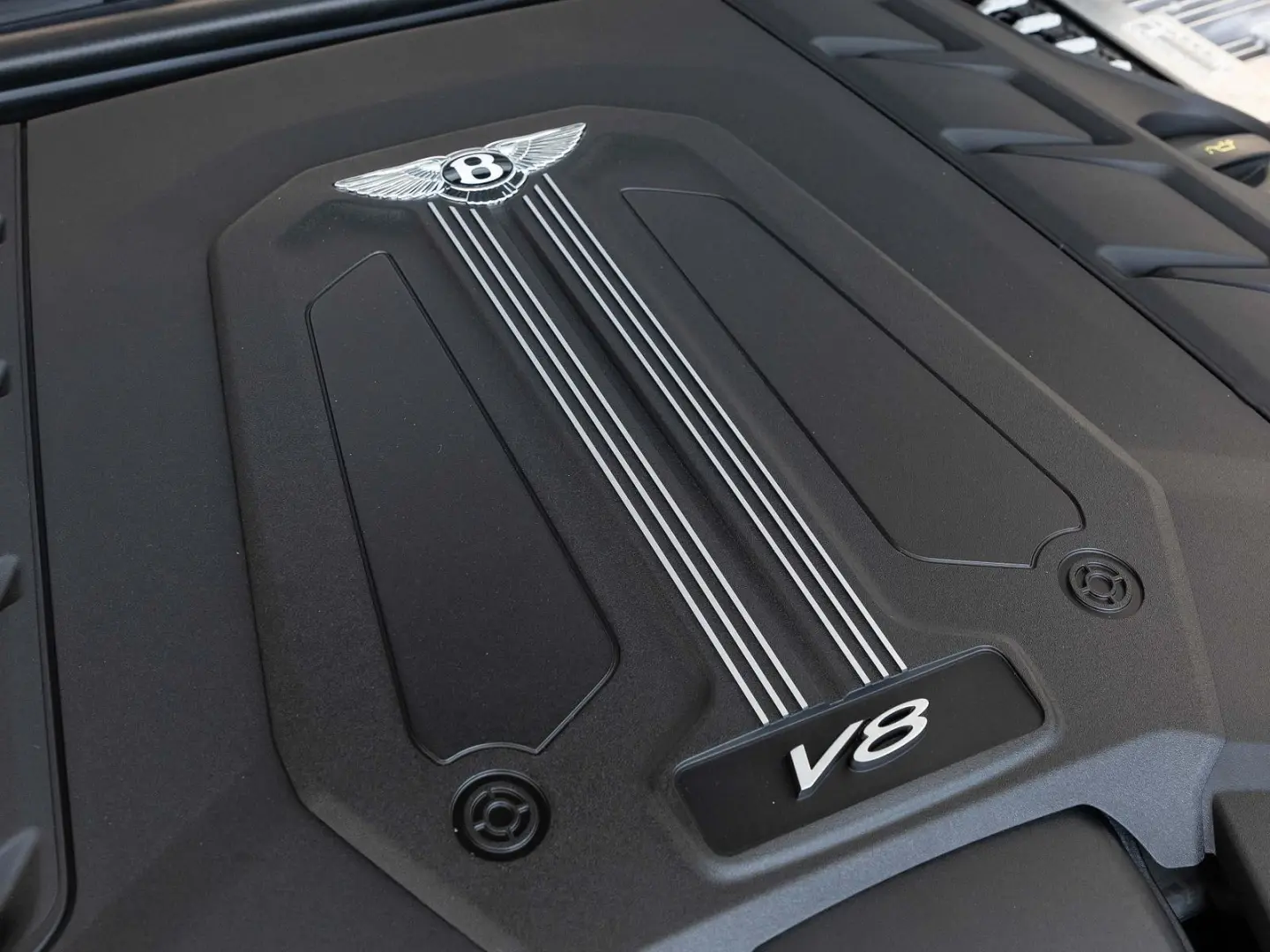 Bentayga V8 von BENTLEY MANNHEIM