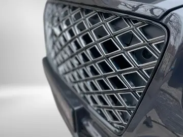 Bentayga EWB 4.0 Mulliner  - Naim Pano