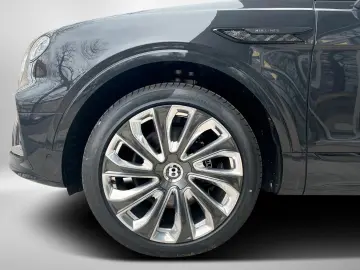 Bentayga EWB 4.0 Mulliner  - Naim Pano