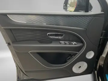 Bentayga EWB 4.0 Mulliner  - Naim Pano