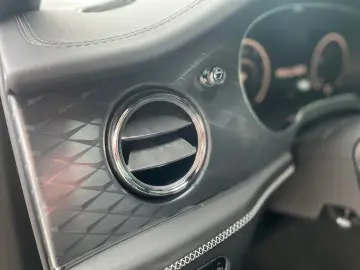 Bentayga EWB 4.0 Mulliner  - Naim Pano