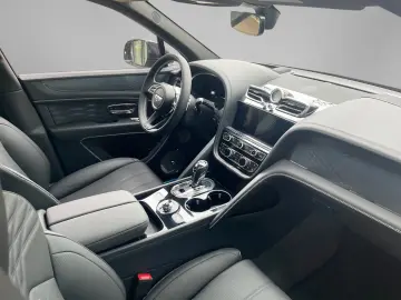 Bentayga EWB 4.0 Mulliner  - Naim Pano