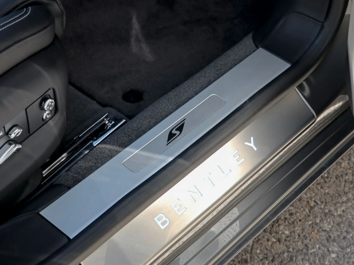 Bentley Flying Spur S V6 Hybrid 550hp