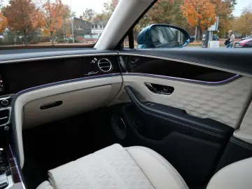 Flying Spur Speed V8 Hybrid  Rotating RSE