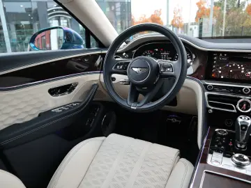 Flying Spur Speed V8 Hybrid  Rotating RSE