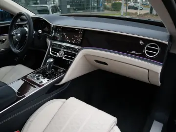 Flying Spur Speed V8 Hybrid  Rotating RSE