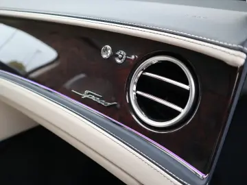 Flying Spur Speed V8 Hybrid  Rotating RSE