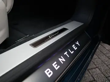 Flying Spur Speed V8 Hybrid  Rotating RSE