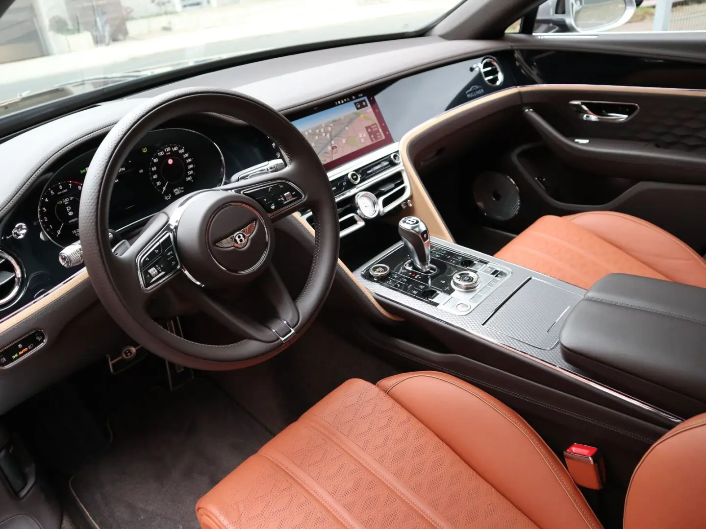 Flying Spur MULLINER V8 Hybrid  Naim RSE