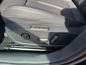 Formentor 1.5 TSI ACC AHK AUT Navi Sportp. LED