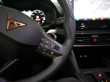 Formentor 1.5 TSI DSG KAMERA NAVI AHK ACC LED