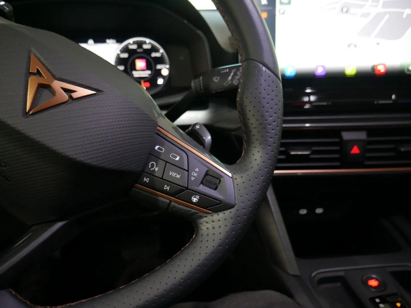 Formentor 1.5 TSI DSG KAMERA NAVI AHK ACC LED