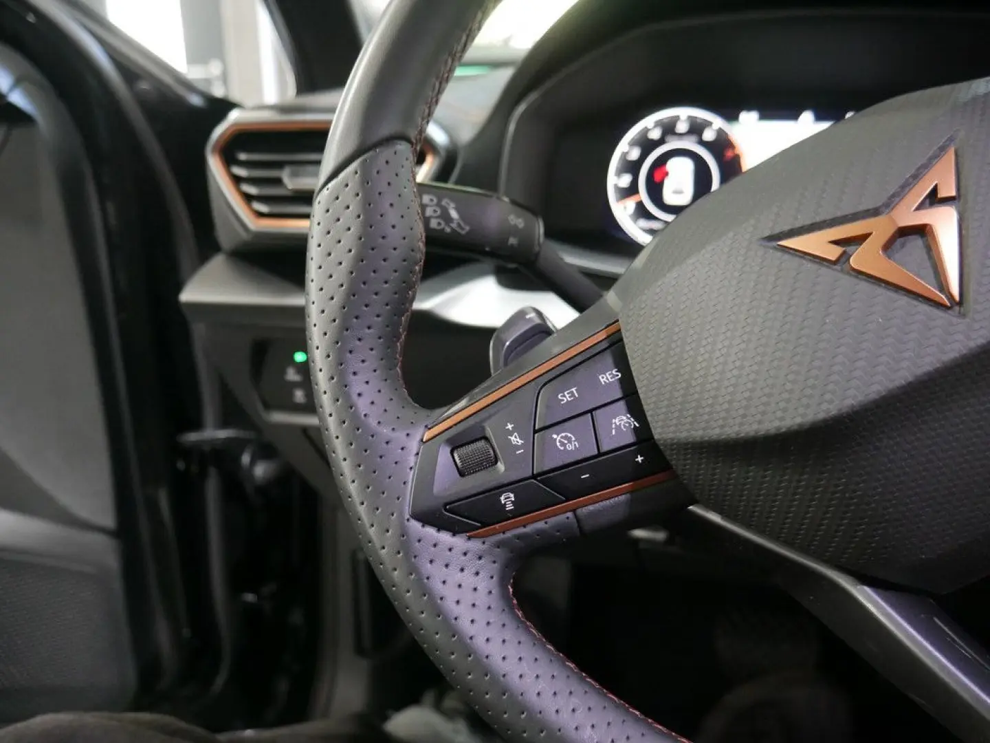 Formentor 1.5 TSI DSG KAMERA NAVI AHK ACC LED