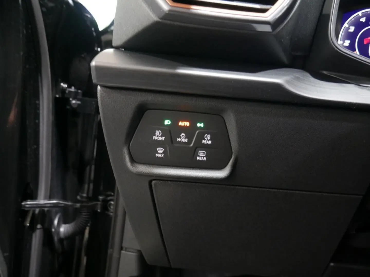 Formentor 1.5 TSI DSG KAMERA NAVI AHK ACC LED