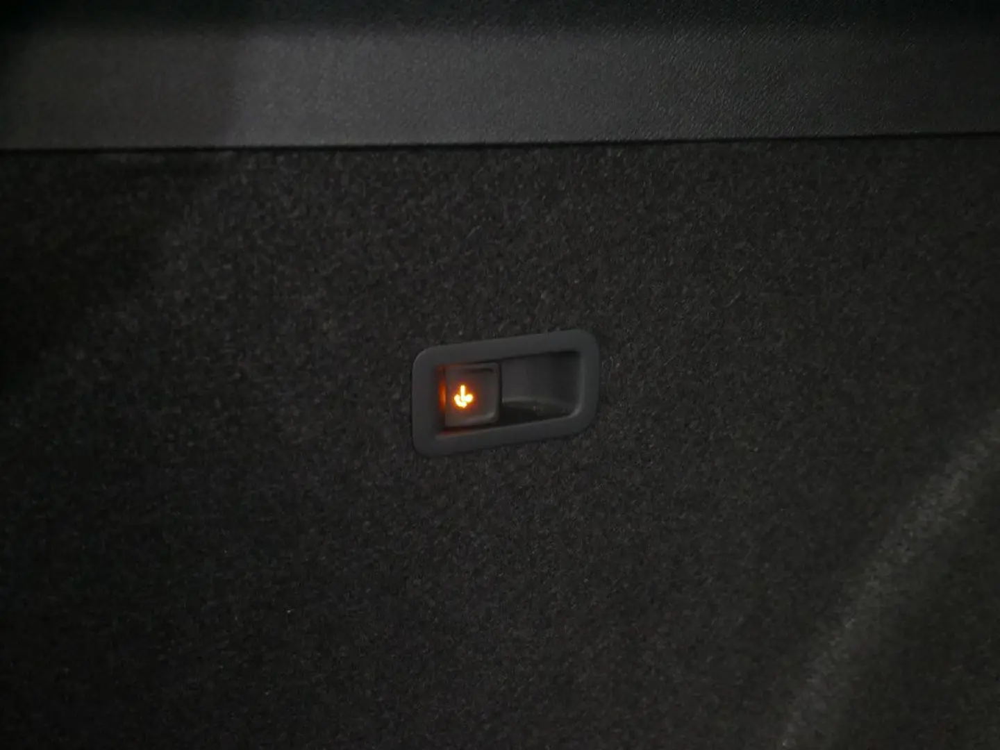 Formentor 1.5 TSI DSG KAMERA NAVI AHK ACC LED