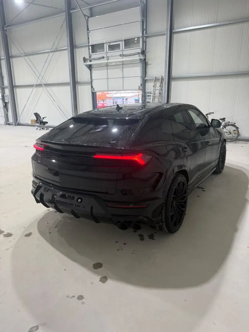 Urus 4.0 V8 PHEV SE - FAST VOLL
