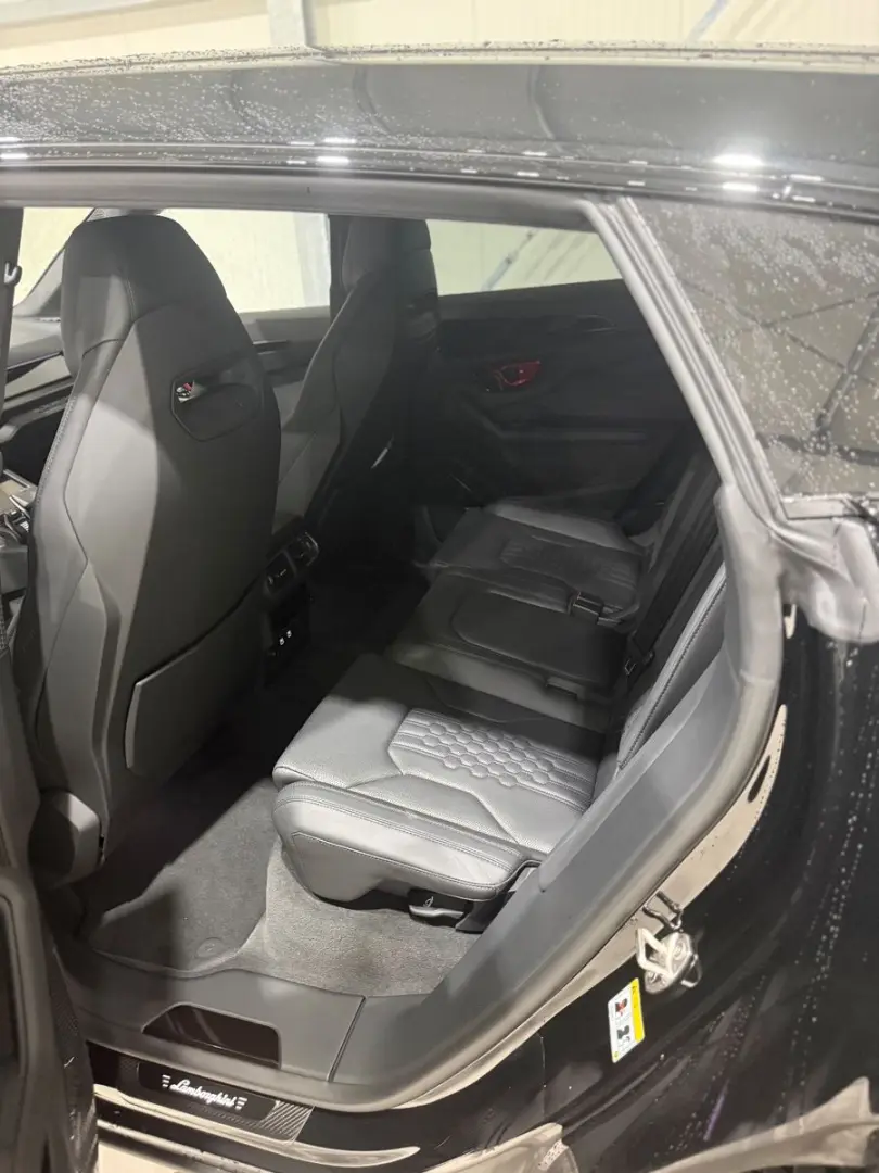 Urus 4.0 V8 PHEV SE - FAST VOLL