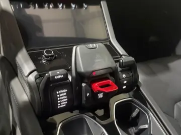 Urus 4.0 V8 PHEV SE - FAST VOLL