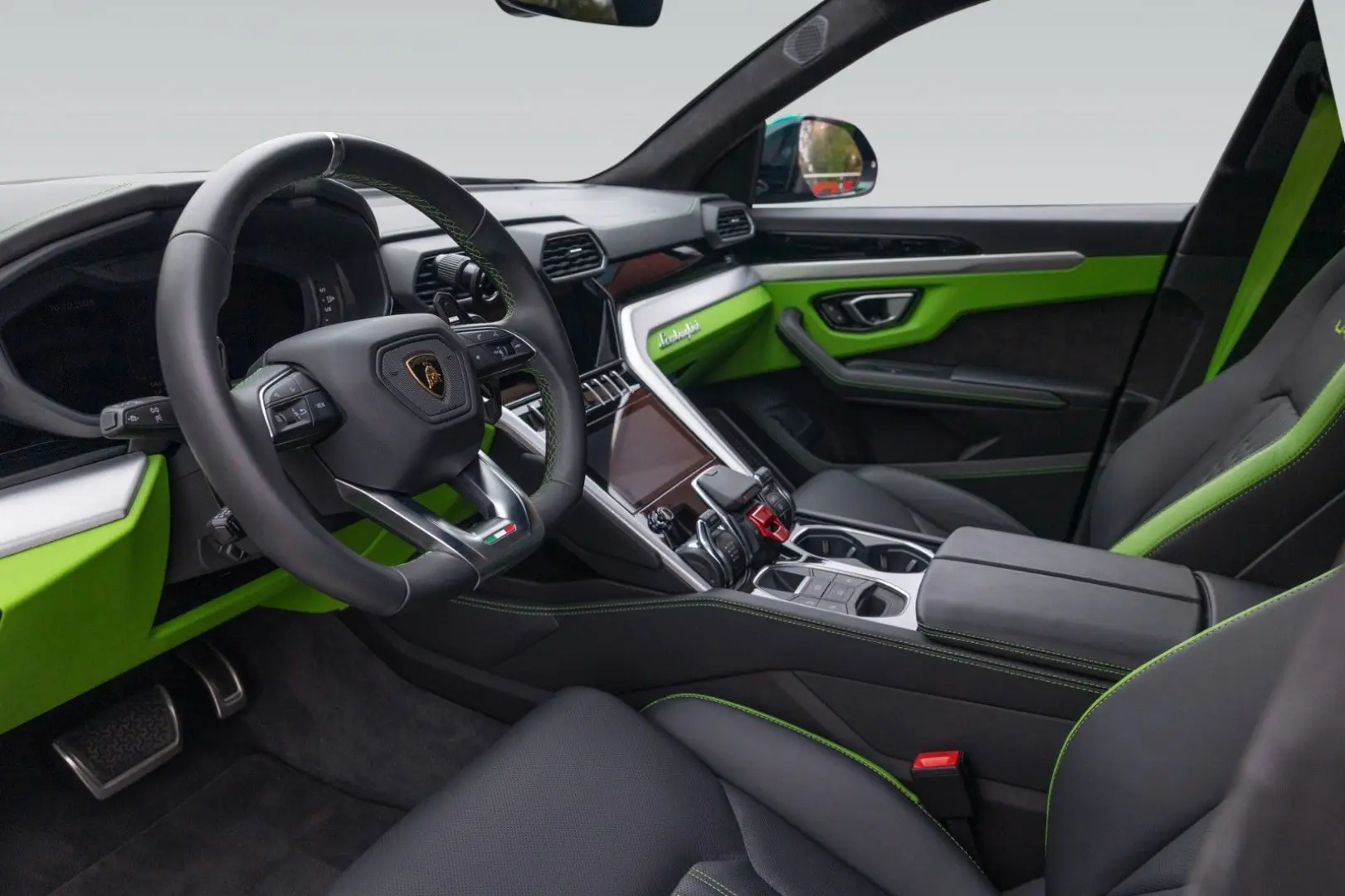 Urus S   Matt PPF   Park Assistance Pack