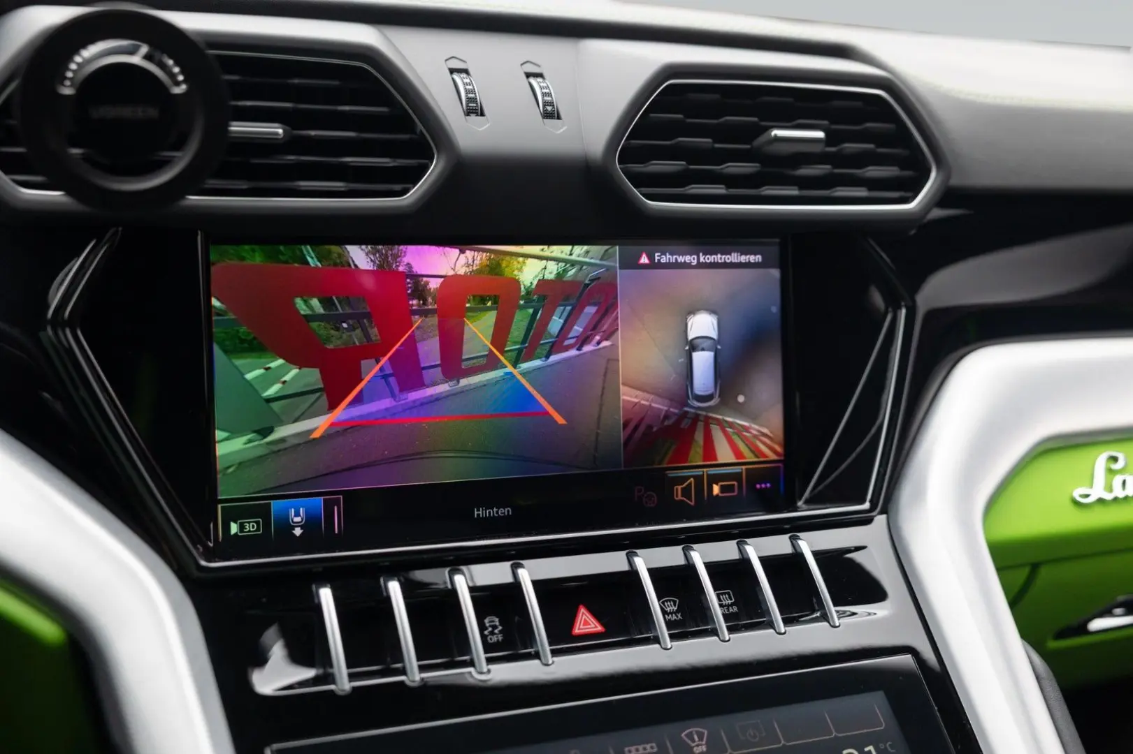 Urus S   Matt PPF   Park Assistance Pack