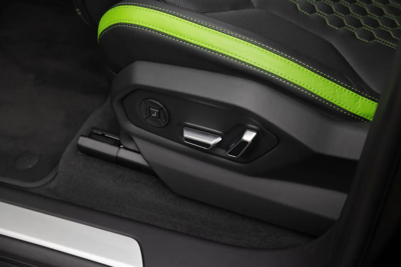 Urus S   Matt PPF   Park Assistance Pack