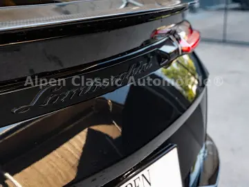 Urus Performante Massage  Panorama  B&O