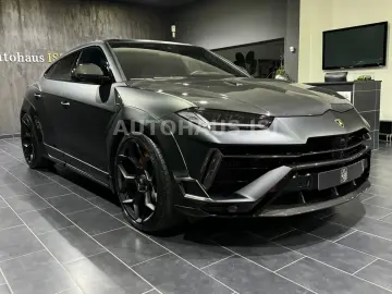 Urus S NOVITEC ESTESO WIDEBODY NERO MATT CARBON
