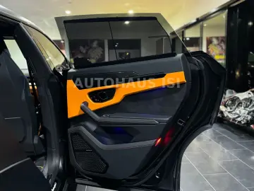 Urus S NOVITEC ESTESO WIDEBODY NERO MATT CARBON