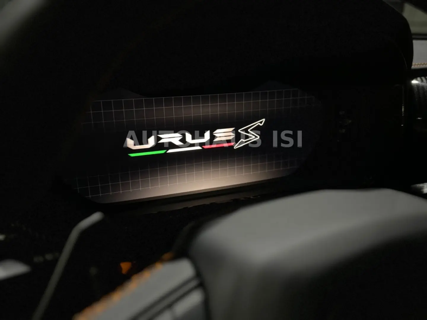 Urus S NOVITEC ESTESO WIDEBODY NERO MATT CARBON