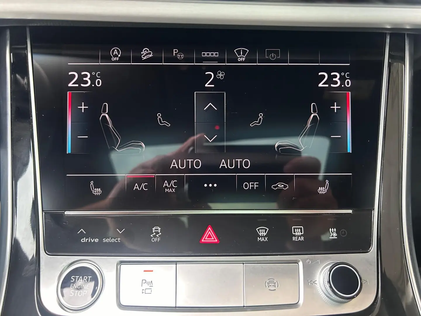O8 3 0TDI qu. S-Line Pano AHK HUD Standh. Luft