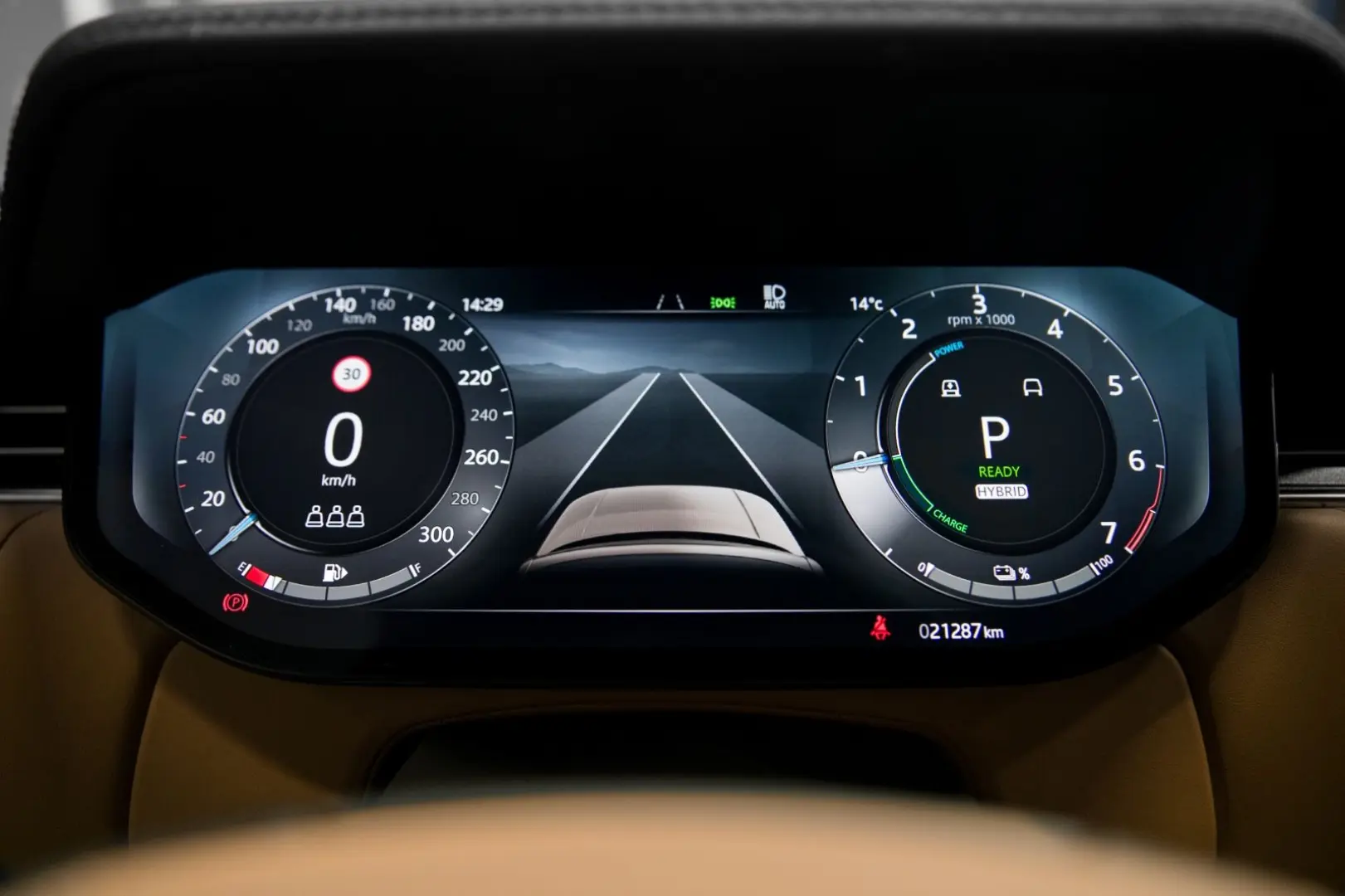 Range Rover P460e SE 24MY