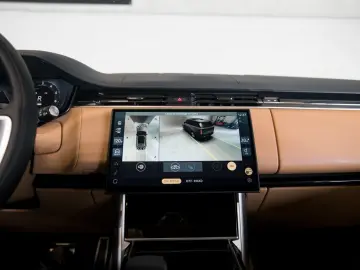 Range Rover P460e SE 24MY