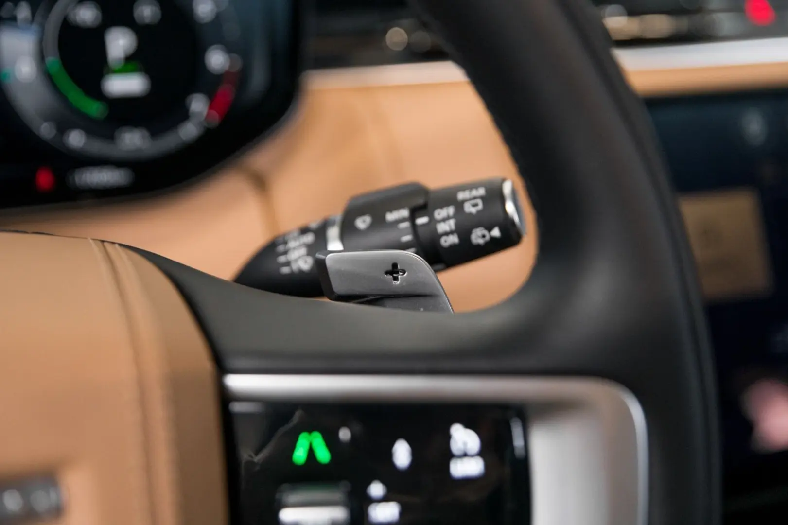 Range Rover P460e SE 24MY