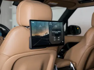 Range Rover P460e SE 24MY