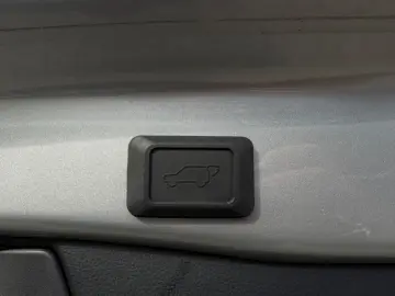 Rav4 2.5 Hybrid AWD  Facelift