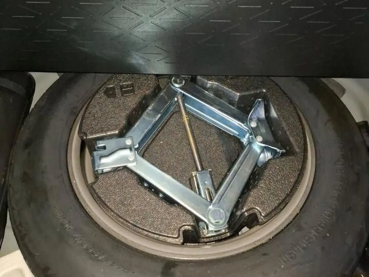 Rav4 2.5 Hybrid AWD  Facelift