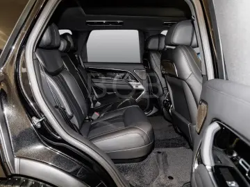 Range Rover SWB P460e HSE