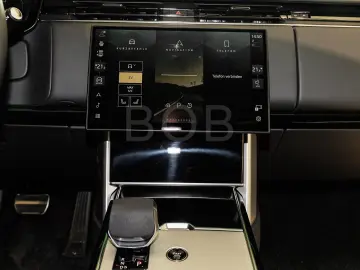 Range Rover SWB P460e HSE