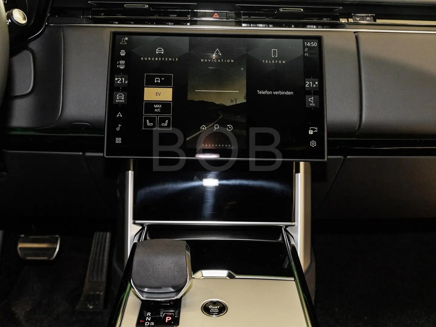 Range Rover SWB P460e HSE