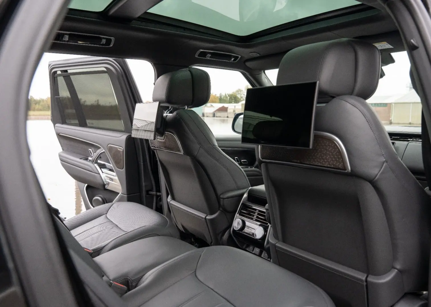 Range Rover D350 Autobiography  Full options