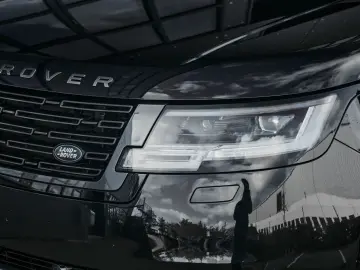 Range Rover P550e Autobiography SWB