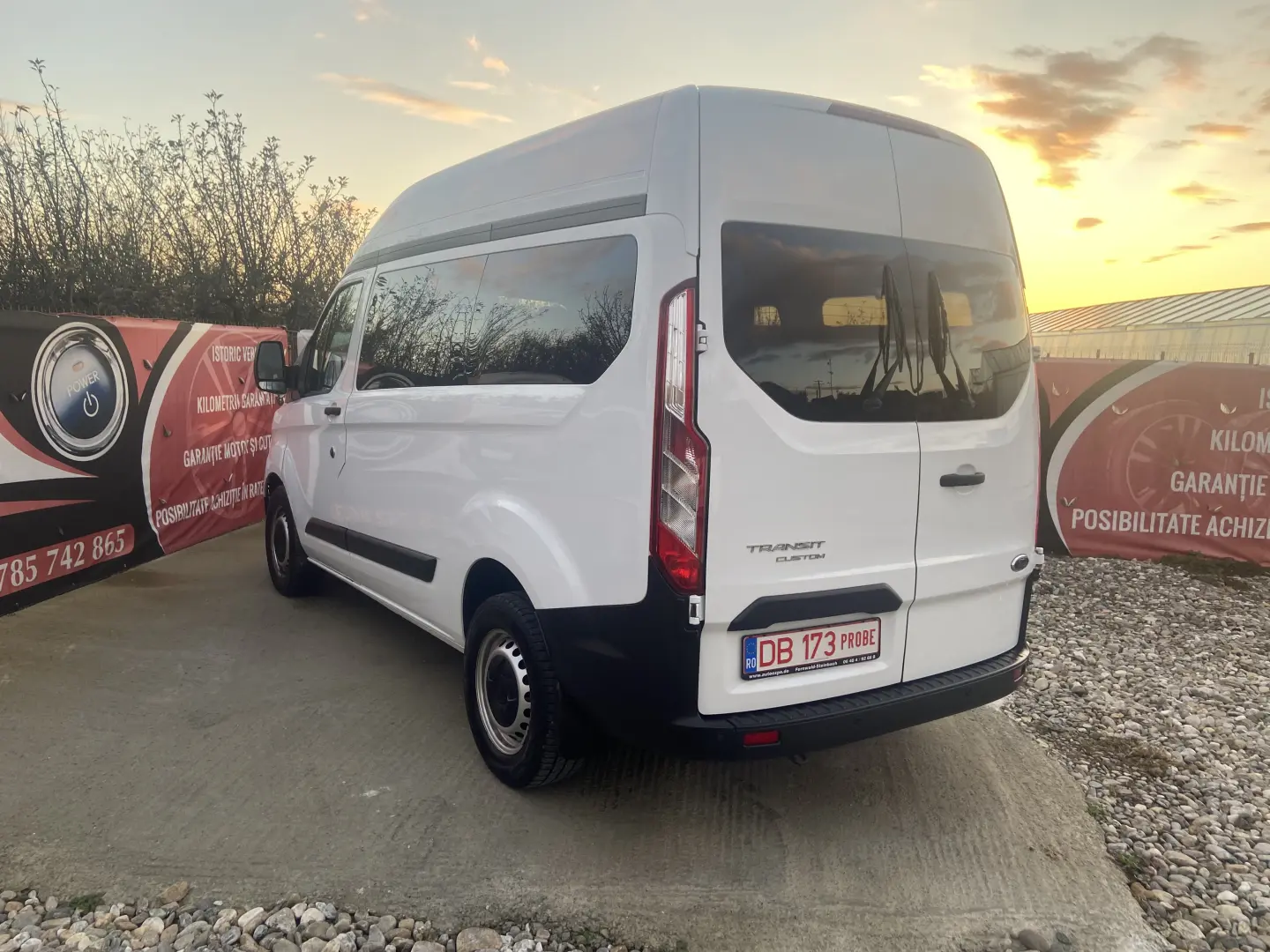 Ford Transit Custom Minibus  9 locuri  2020